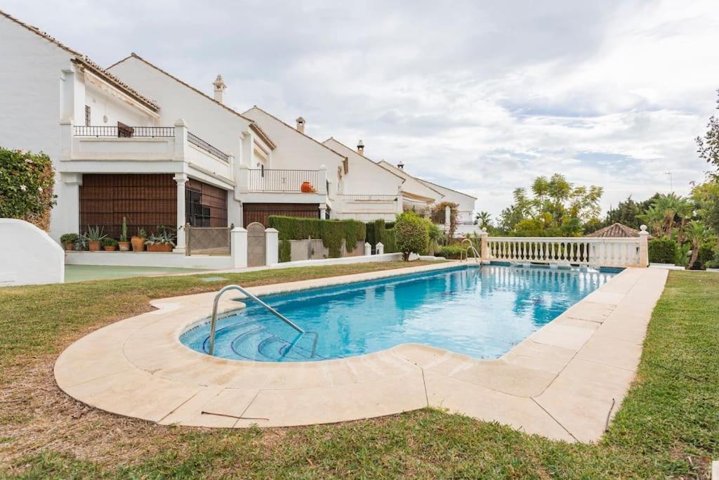 ماربيا Stylish Spanish 3 Bd Townhouse On The Golden Mile المظهر الخارجي الصورة