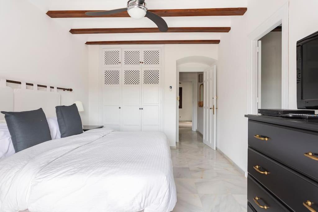 ماربيا Stylish Spanish 3 Bd Townhouse On The Golden Mile المظهر الخارجي الصورة